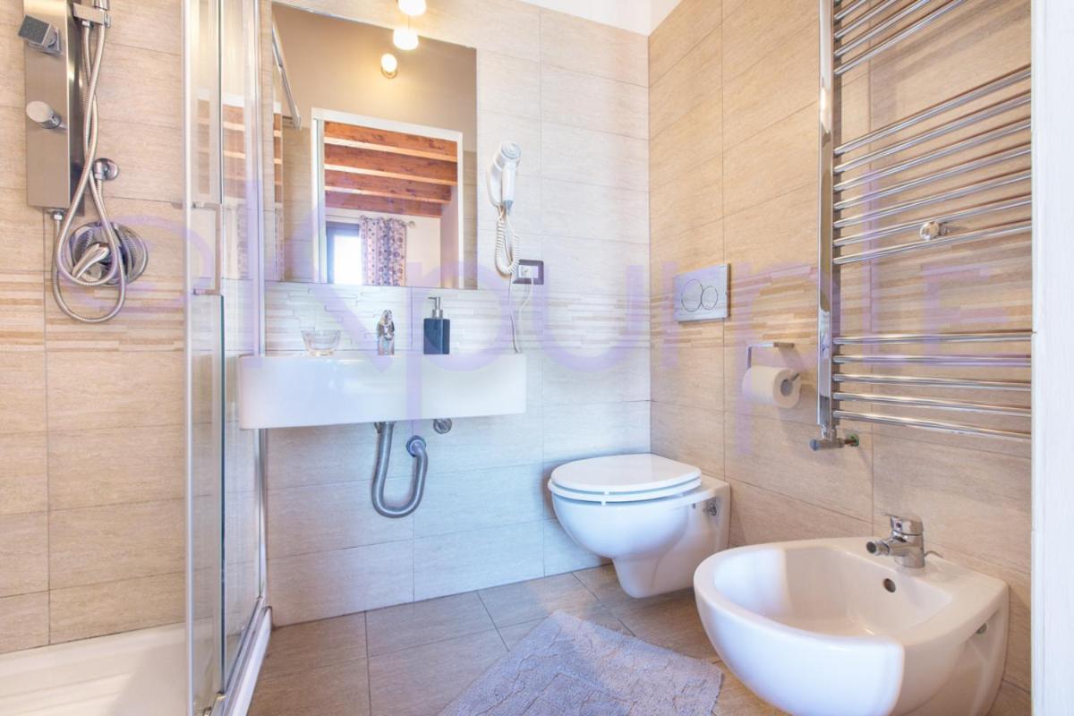 Le Api Hotel Cagliari Eksteriør billede